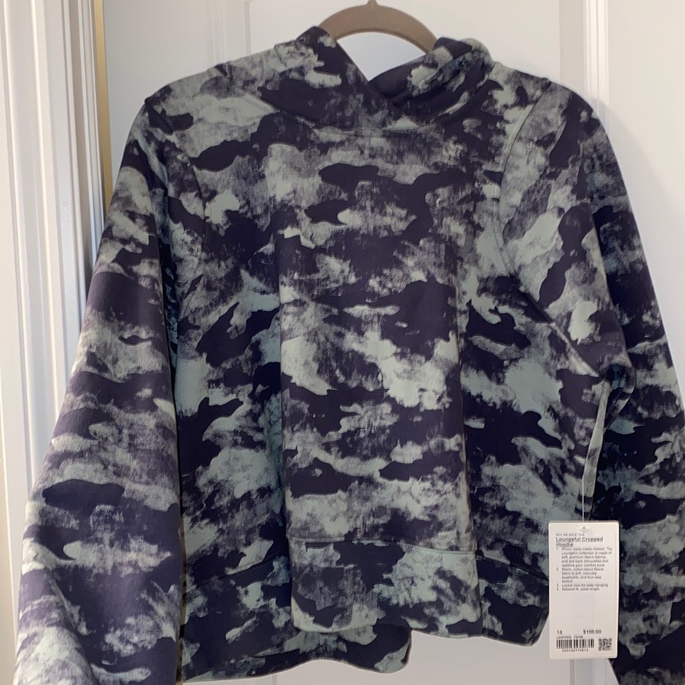 Lululemon Loungeful Cropped Hoodie size 14